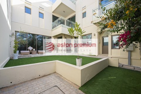 3 bedrooms Villa in The Sustainable City, UAE No. 164636