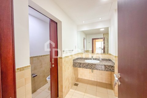 Квартира с 4 спальнями в Shams, ОАЭ №155756 3