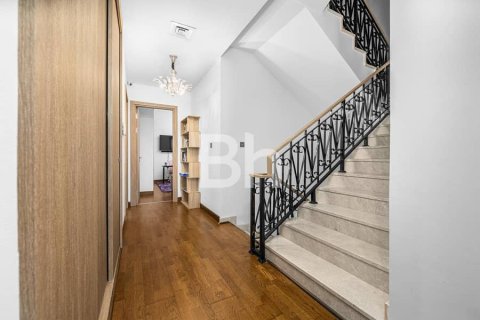 Townhouse de 5 dormitorios  No. 113474 6
