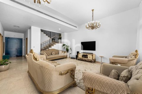 Townhouse de 5 dormitorios  No. 113474 26
