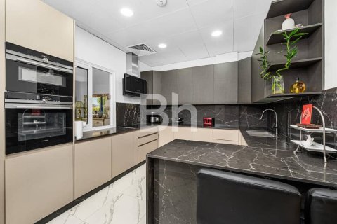 Townhouse de 5 dormitorios  No. 113474 23
