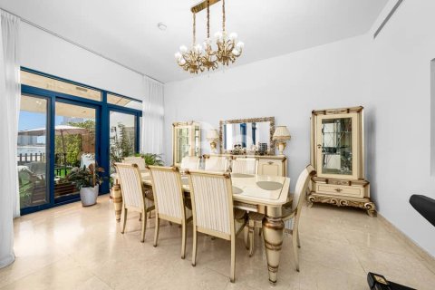 Townhouse de 5 dormitorios  No. 113474 25