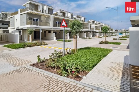 3 bedrooms Townhouse in Dubai, UAE No. 142511 17