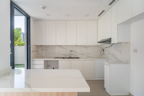 4 bedrooms Townhouse in Dubai, UAE No. 151151 9