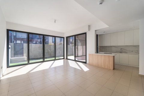 4 bedrooms Townhouse in Dubai, UAE No. 151151 11