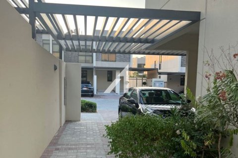 Villa de 3 dormitorios en Zinnia, UAE No. 148882 4