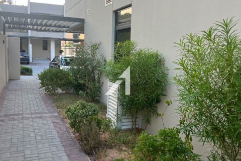Villa de 3 dormitorios en Zinnia, UAE No. 148882 5