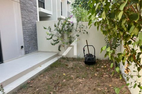 Villa de 3 dormitorios en Zinnia, UAE No. 148882 13