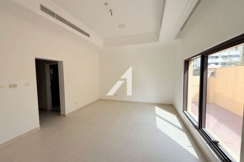 Villa de 6 dormitorios en Al Barsha, UAE No. 148886 14