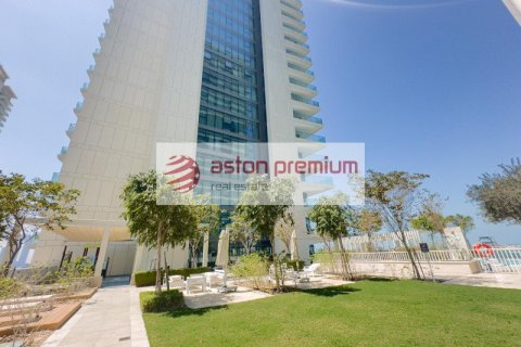 Apartment de 3 dormitorios en EMAAR Beachfront, UAE No. 143019 14