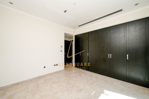 Вилла с 3 спальнями в Jumeirah Park, ОАЭ №164168 7