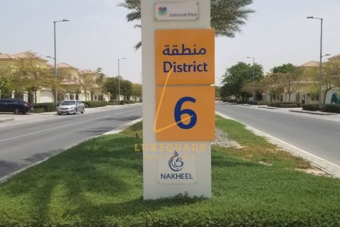 Вилла с 3 спальнями в Jumeirah Park, ОАЭ №164168 19