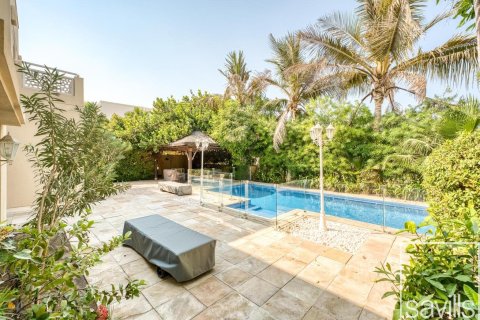 5 غرفة نوم  فيلا في Meadows, الإمارات العربية المتحدة رقم 136660 4