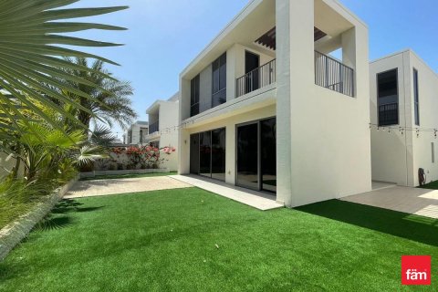 Villa de 4 dormitorios No. 52437 2