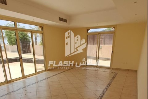 Villa de 5 dormitorios en Al Hamra Village, UAE No. 88243 30