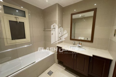 Villa de 5 dormitorios en Al Hamra Village, UAE No. 88243 17