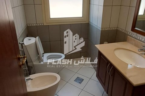 Villa de 5 dormitorios en Al Hamra Village, UAE No. 88243 28