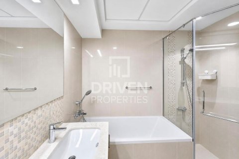 2 bedrooms Apartment in Bellevue Towers, UAE No. 199901 12