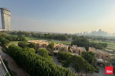 Apartment de 2 dormitorios en The Views, UAE No. 135673 16