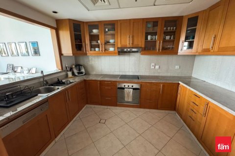 Apartment de 2 dormitorios en The Views, UAE No. 135673 13