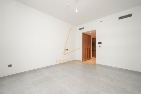 Studio Apartment in Dubai, UAE No. 200109 14