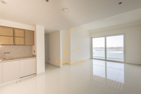 2 bedrooms Apartment in EMAAR Beachfront, UAE No. 200106