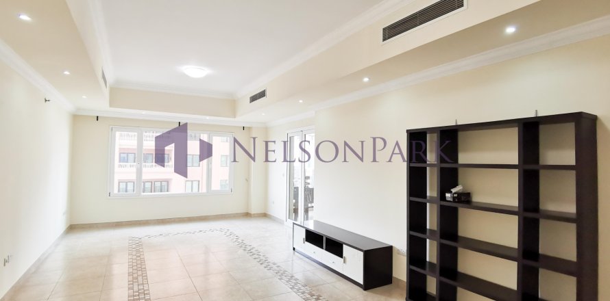 2 bedrooms Apartment in Doha, Qatar No. 57063