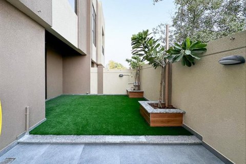 Townhouse de 4 dormitorios en Dubai Sports City, UAE No. 102958 18