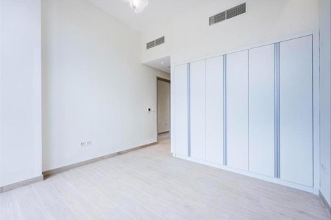 Townhouse de 4 dormitorios en Dubai Sports City, UAE No. 102958 8