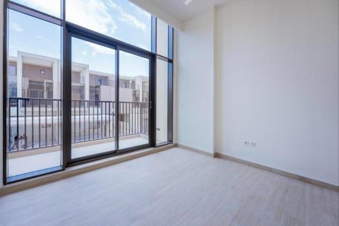 Townhouse de 4 dormitorios en Dubai Sports City, UAE No. 102958 7