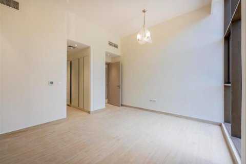 Townhouse de 4 dormitorios en Dubai Sports City, UAE No. 102958 6