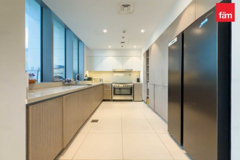 3 bedrooms Apartment in Dubai, UAE No. 169117 13