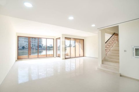 Townhouse de 4 dormitorios en Jumeirah Islands, UAE No. 88630 12