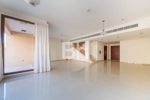 Townhouse de 4 dormitorios en Jumeirah Islands, UAE No. 88632 8