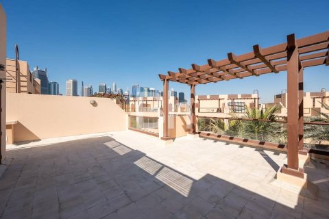 Townhouse de 4 dormitorios en Jumeirah Islands, UAE No. 88632 23