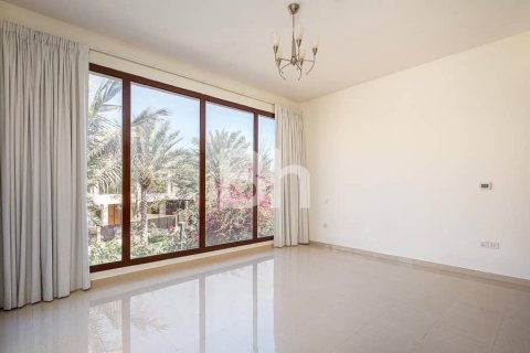 Townhouse de 4 dormitorios en Jumeirah Islands, UAE No. 88632 21
