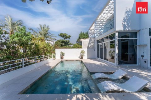 4 bedrooms Townhouse in Dubai, UAE No. 165968 3