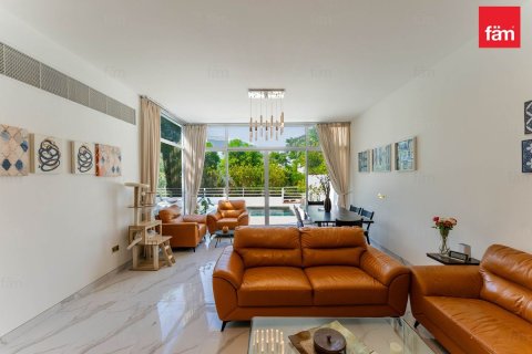 4 bedrooms Townhouse in Dubai, UAE No. 165968 5
