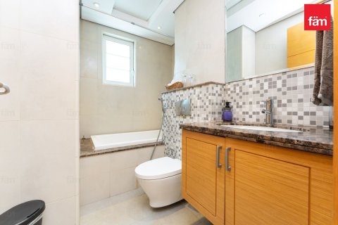 Вилла с 4 спальнями в Jumeirah Park, ОАЭ №165967 30