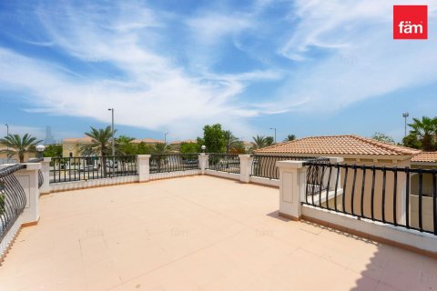 Вилла с 4 спальнями в Jumeirah Park, ОАЭ №165967 24