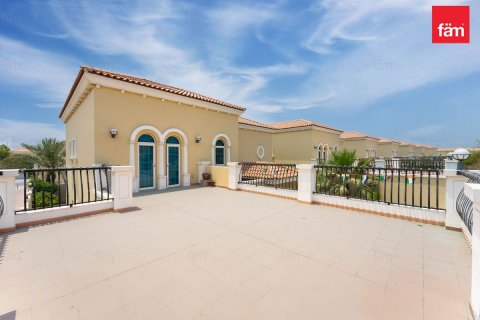 Вилла с 4 спальнями в Jumeirah Park, ОАЭ №165967 23