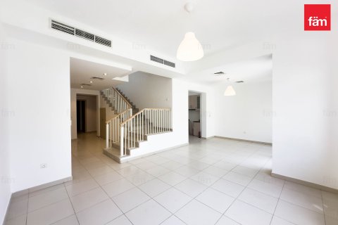 3 غرف نوم تاون هاوس  رقم 126087 2