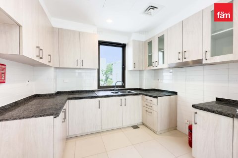 3 غرف نوم تاون هاوس  رقم 126087 5