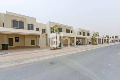 3 غرف نوم تاون هاوس  رقم 115801 2