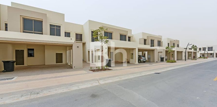 Townhouse de 3 dormitorios No. 115801