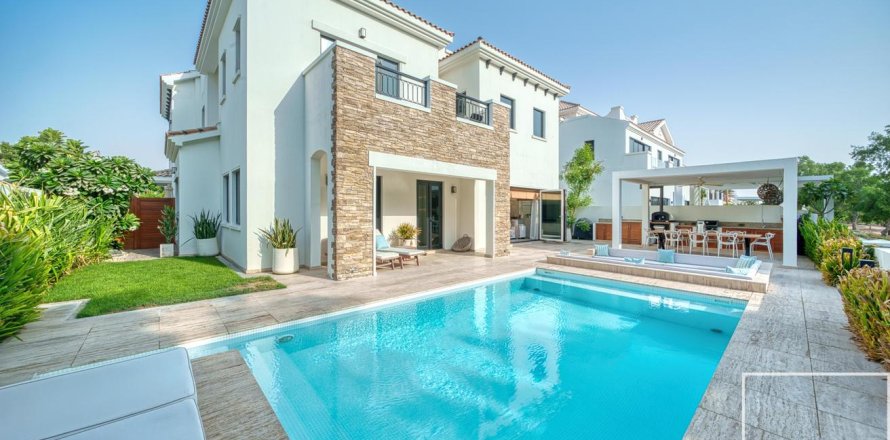Villa de 5 chambres  No. 109354