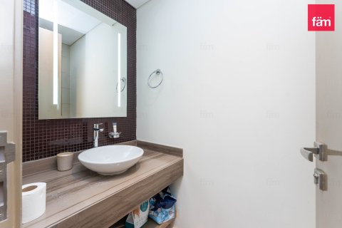 Квартира с 2 спальнями в Бизнес-Бэй, ОАЭ №210596 8