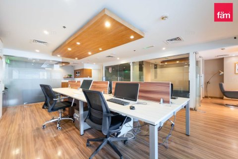 102.6m² Office in Dubai, UAE No. 210593