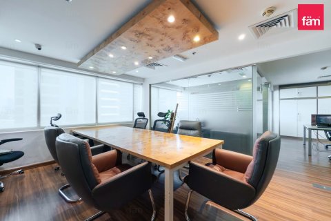 102.6m² Office in Dubai, UAE No. 210593 5