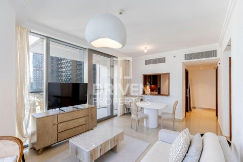 1 bedroom Apartment in Boulevard Point, UAE No. 192219 3